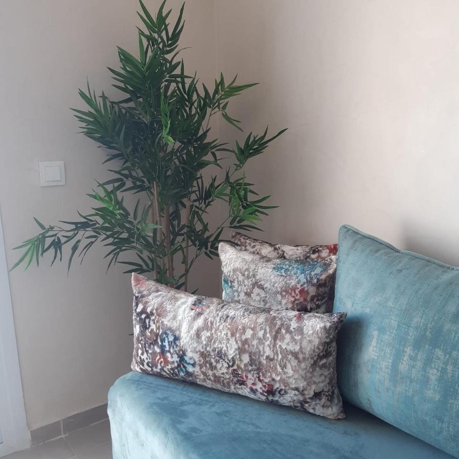 Appart. Luxueux Avec Piscine, Cosy, Bien Situe Бузника Екстериор снимка