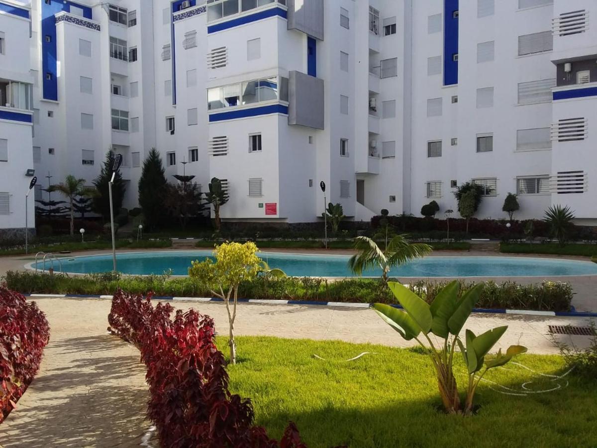 Appart. Luxueux Avec Piscine, Cosy, Bien Situe Бузника Екстериор снимка