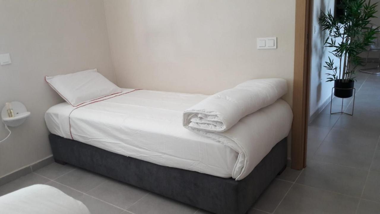 Appart. Luxueux Avec Piscine, Cosy, Bien Situe Бузника Екстериор снимка