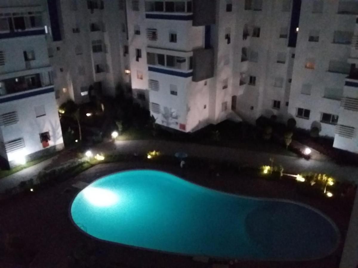 Appart. Luxueux Avec Piscine, Cosy, Bien Situe Бузника Екстериор снимка